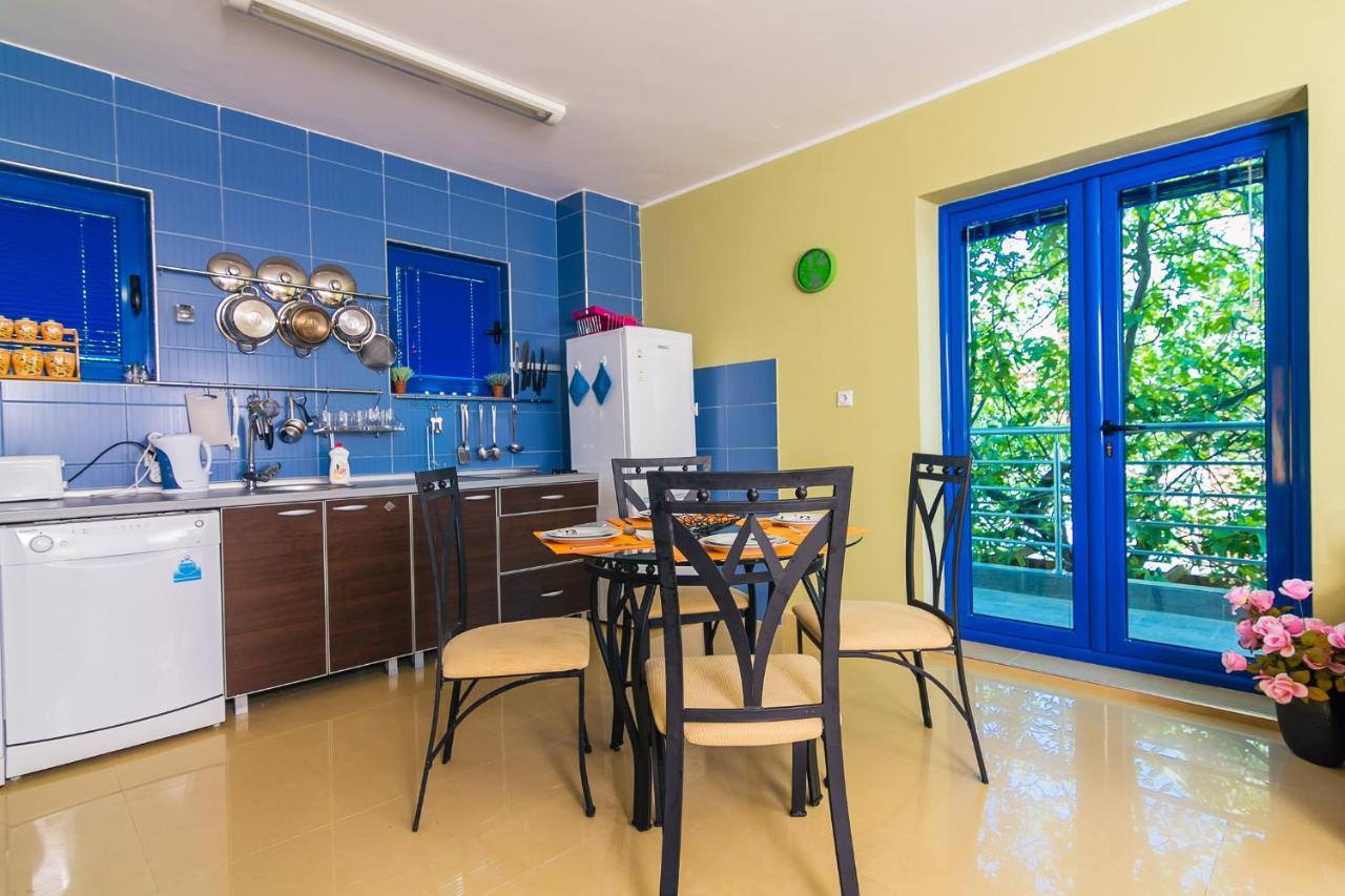 Villa Sea-N-Sun, 7 Bedrooms & Pool, Nearby Portonovi Marina. Thenovici Luaran gambar