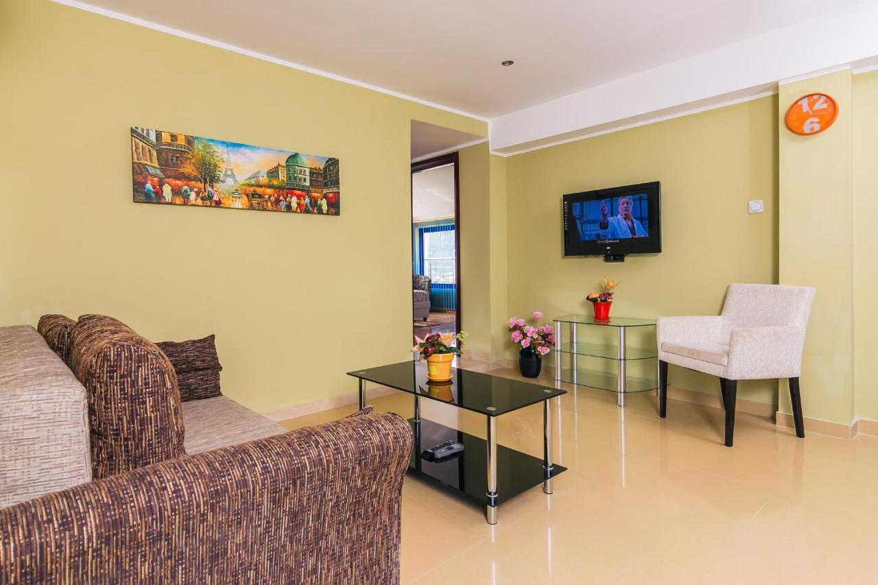 Villa Sea-N-Sun, 7 Bedrooms & Pool, Nearby Portonovi Marina. Thenovici Luaran gambar